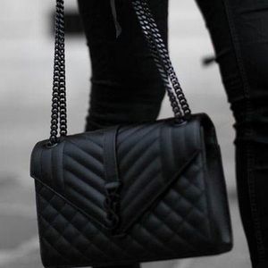 Meet your Posher, Gaby